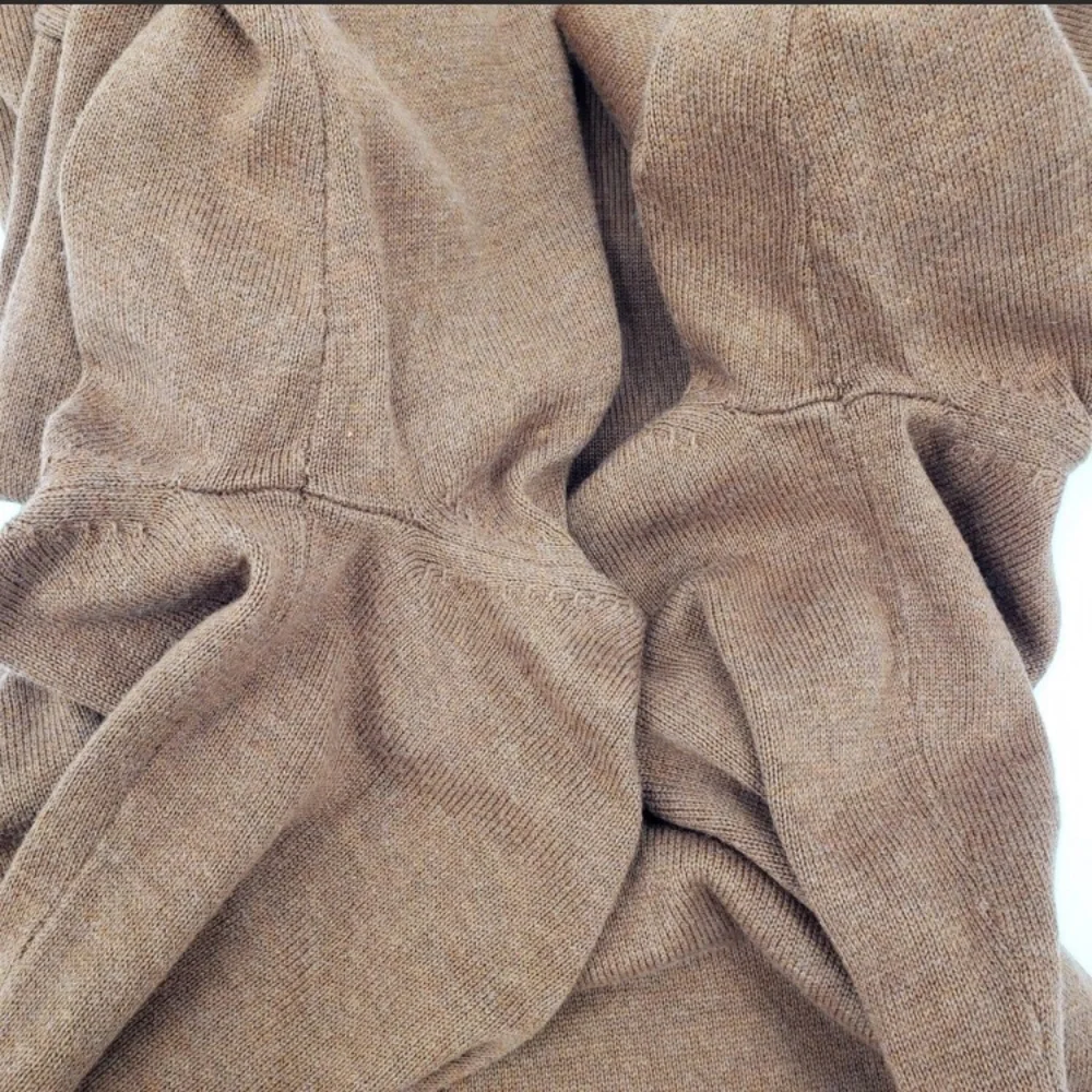 Jos. A. Bank pima cotton V-neck sweater size M - Picture 7 of 11